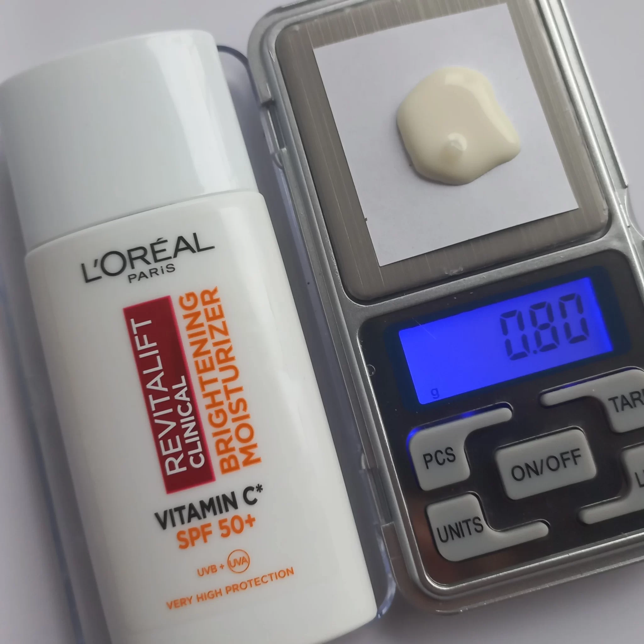 L'Oréal Paris Revitalift Clinical krem ochronny SPF50 1