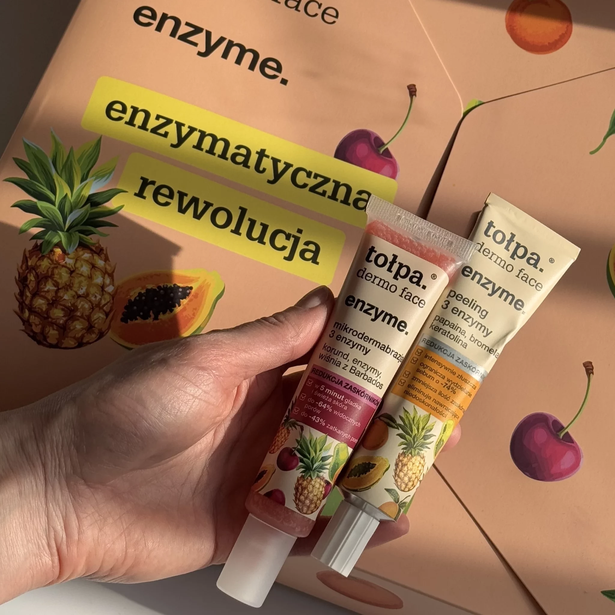 Wielka bitwa peelingów Tołpa - sprawdziłam peeling 3 enzymy i mikrodermabrazja 3 enzymy 2